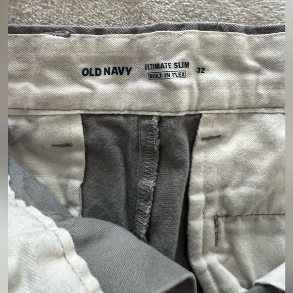 Old Navy Men’s shorts - Picture 3 of 3